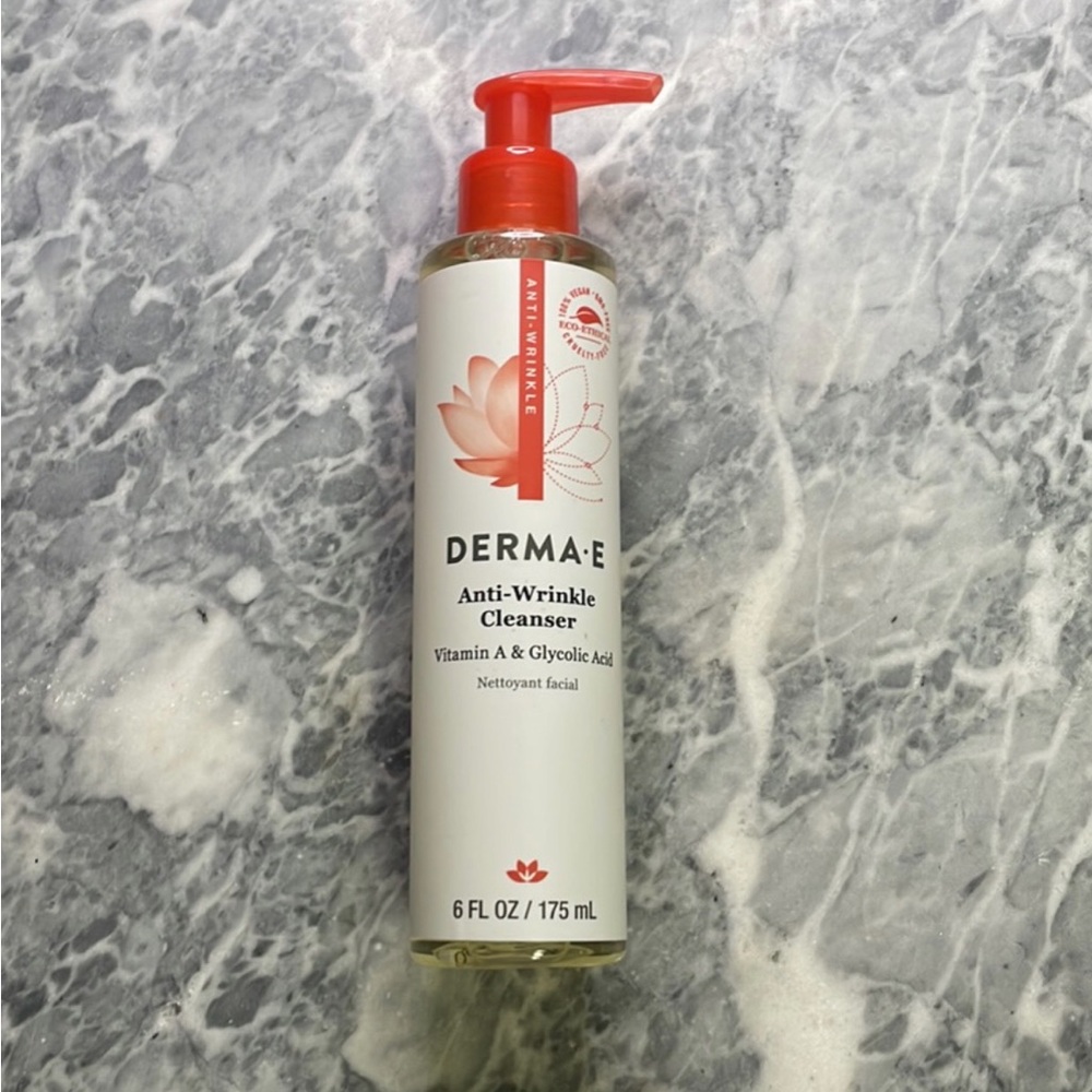 New Derma E Anti Wrinkle Cleanser